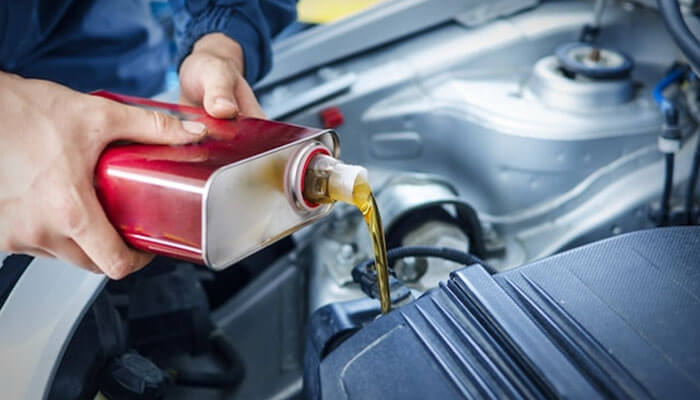 Understanding the various types of engine oils professional drivers