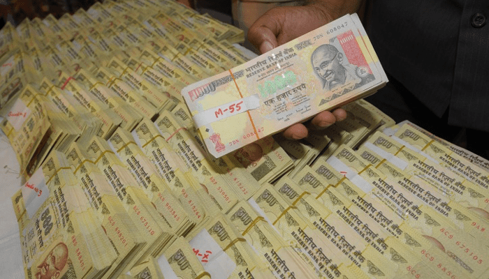 Now Indian Currency old Rs 500 and Rs 1000 notes use for paying tax and penalty