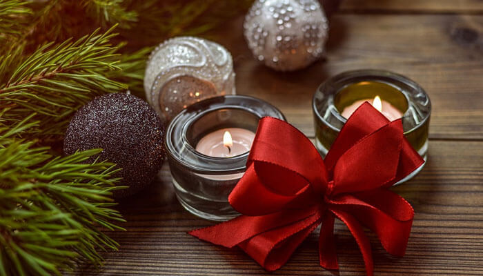 How Estheticians Can Prepare for the Holiday Season