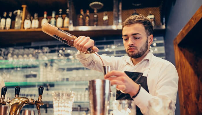 A Quick Guide To Improving Your Bartending Skills