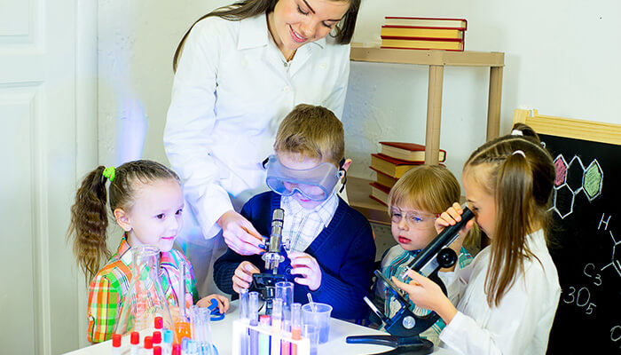 From Chemical Reactions to Biology How to Make Science Experiments Interesting for Kids of All Ages