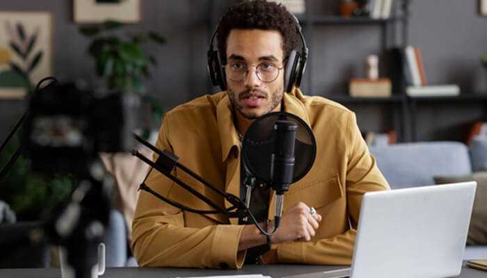 Podcasting: Making money to monetize profitably Podcasting: Making money to monetize profitably